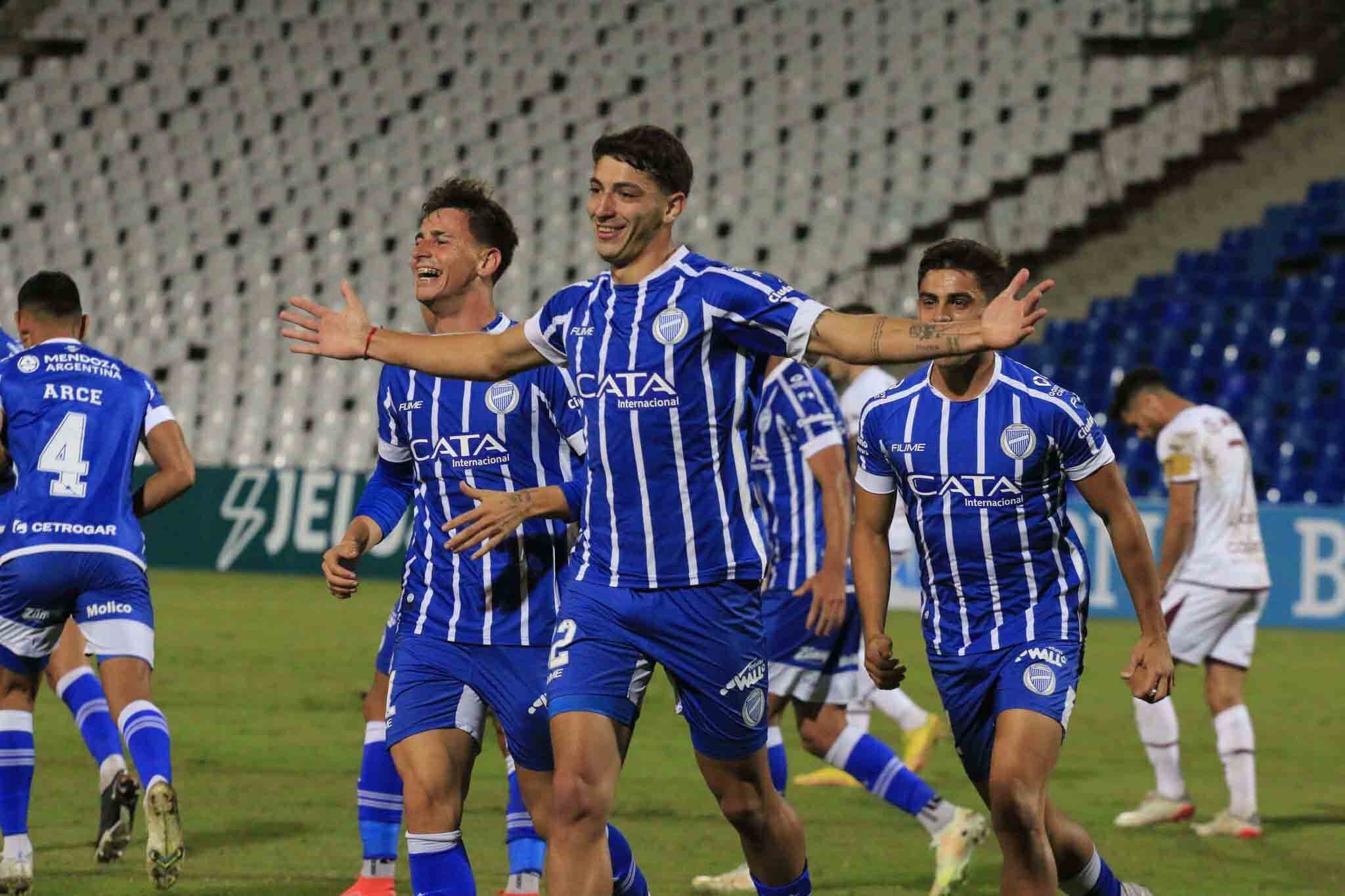 Godoy Cruz Antonio Tomba vs. Lanús