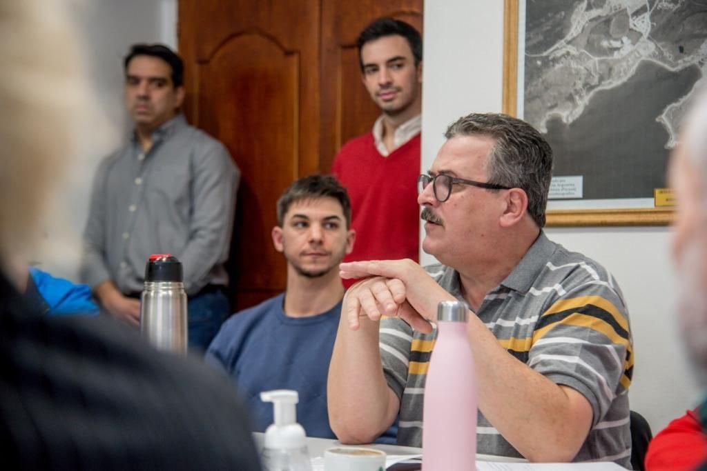 La Comisión del Museo está conformada por docentes en actividad, jubilados de la escuela, por su personal directivo, ex alumnos y alumnas, autoridades municipales y especialistas en museología y patrimonio histórico de la ciudad.