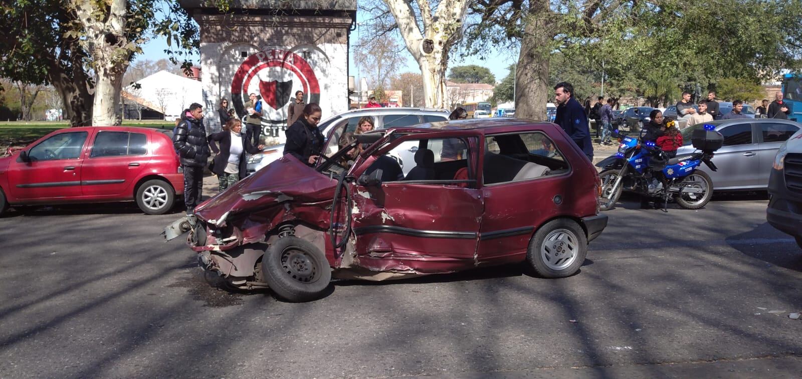 El patrullero colisionó contra varios vehículos