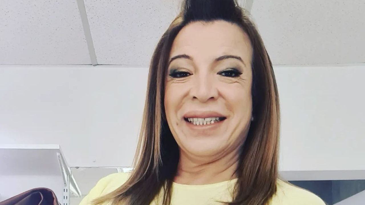 Lizy Tagliani posó desde la arena con una enteriza blanca cavada y dejó en shock Instagram: "La clásica" 