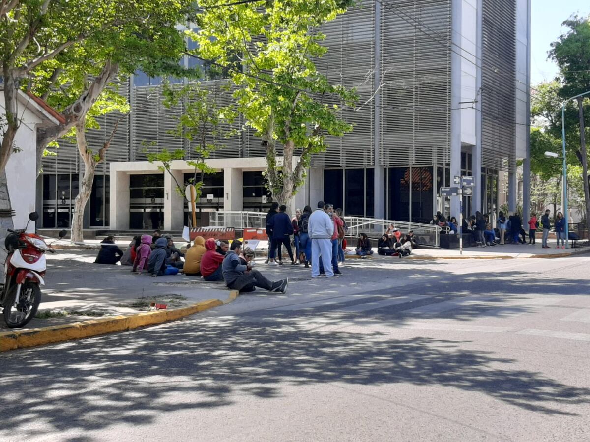 Violación en manada en Pilar: prisión preventiva sin plazo para los acusados