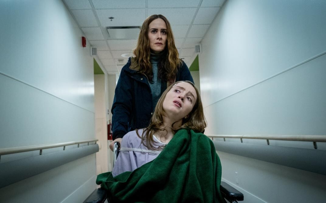 Kiera Allen y Sarah Paulson en "Corre". (Netflix)