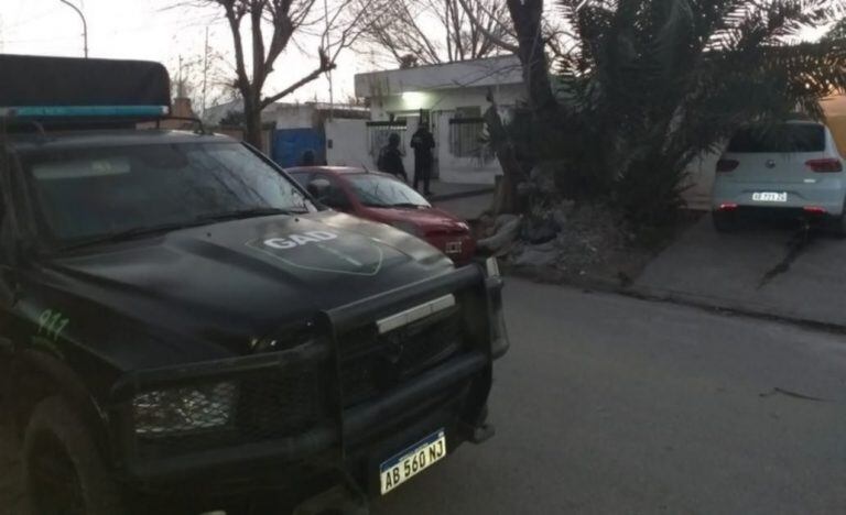 Allanaron una rotisería de Mar del Plata y encontraron un local que vendía droga