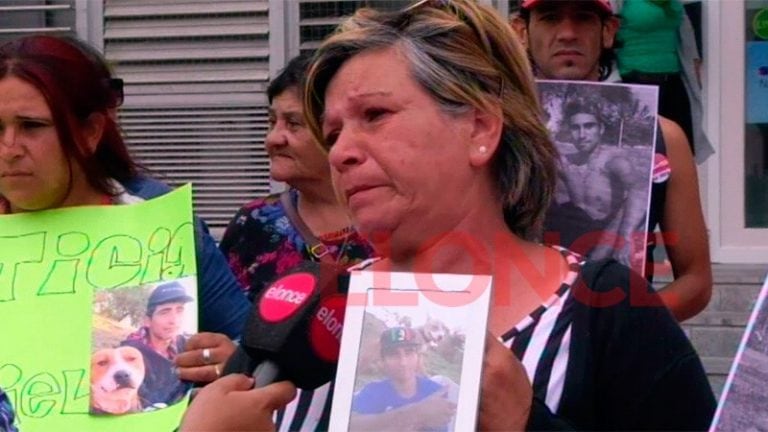 La madre de Gusman pidió Justicia en Tribunales.