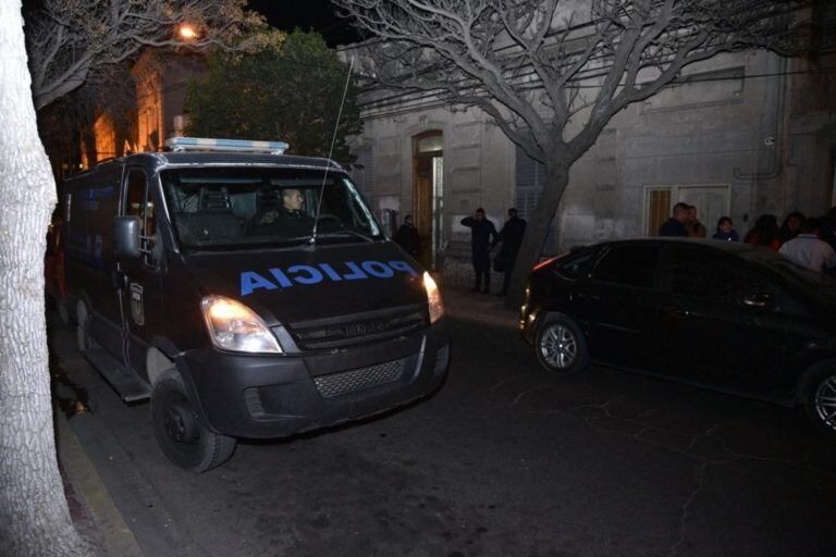 Rescataron a 13 perros en una vivienda del centro puntano. Foto: El Diario de la República.