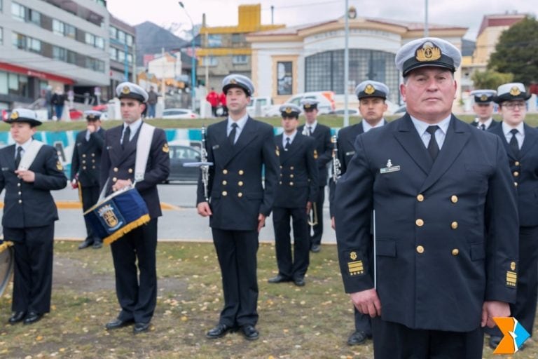 83º Aniversario de la muerte del Almirante Julián Irízar