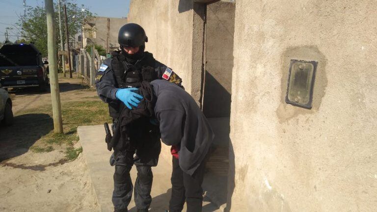 Detenidos en barrio Cooperativa El Progreso.