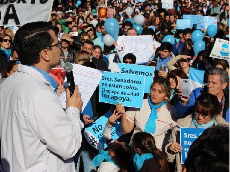 Pablo Antequeda, obstetra miembro de "Médicos por la Vida"