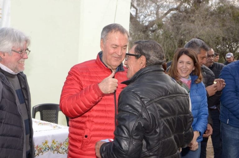 Schiaretti entregó las últimas viviendas para erradicar ranchos en el departamento Pocho.