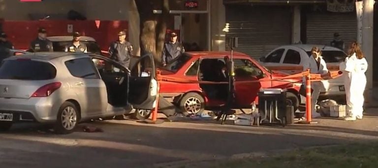 Los acusados fueron detenidos tras chocar en Ituzaingó (Foto: Twitter @Charlygonza_07)