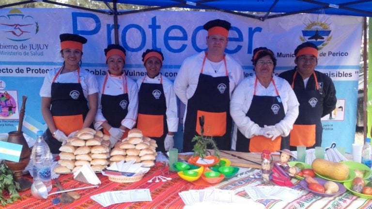 Carpa Saludable y el Programa Proteger en ciudad Perico -