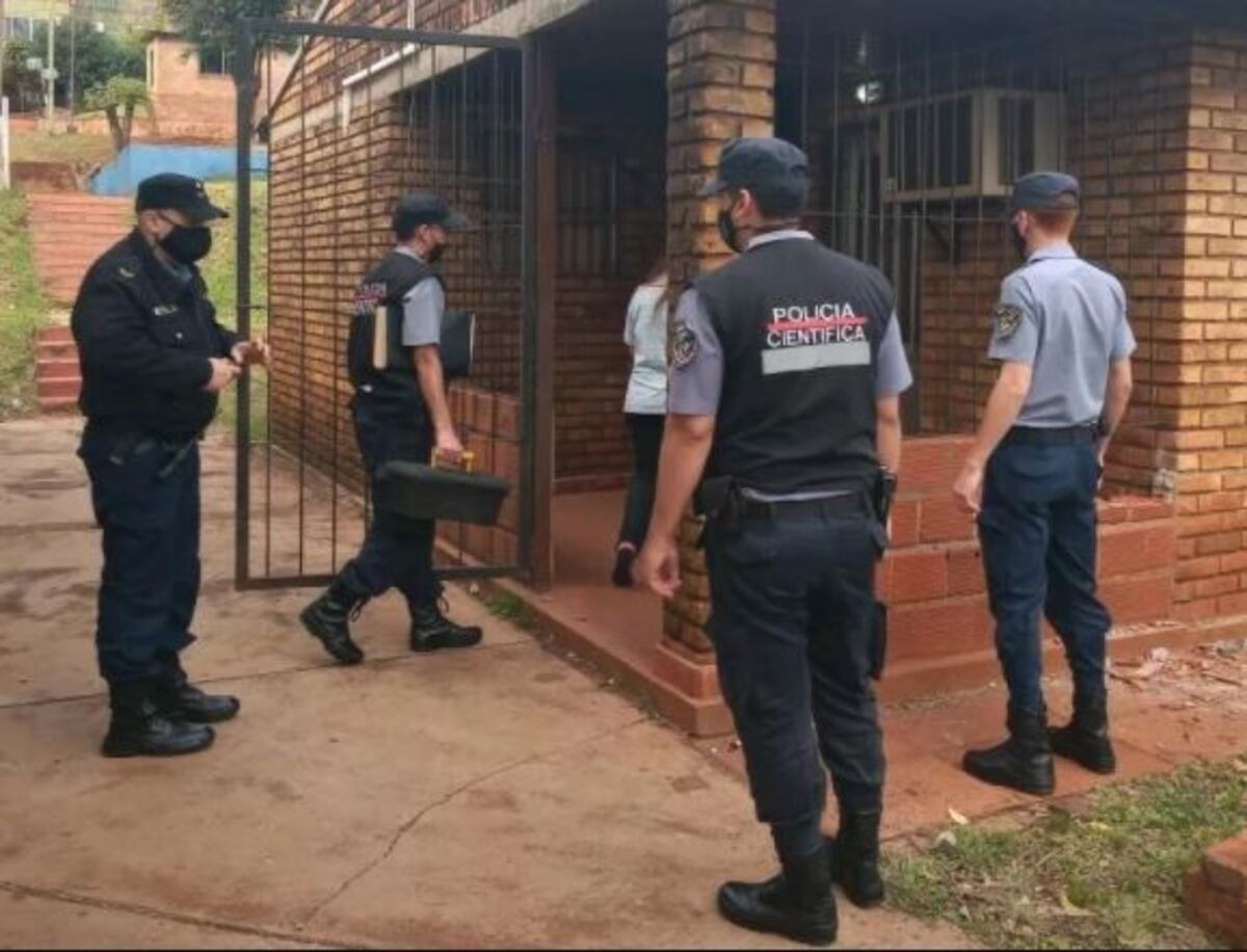 Por un boquete robaron garrafas de una escuela del barrio Krause