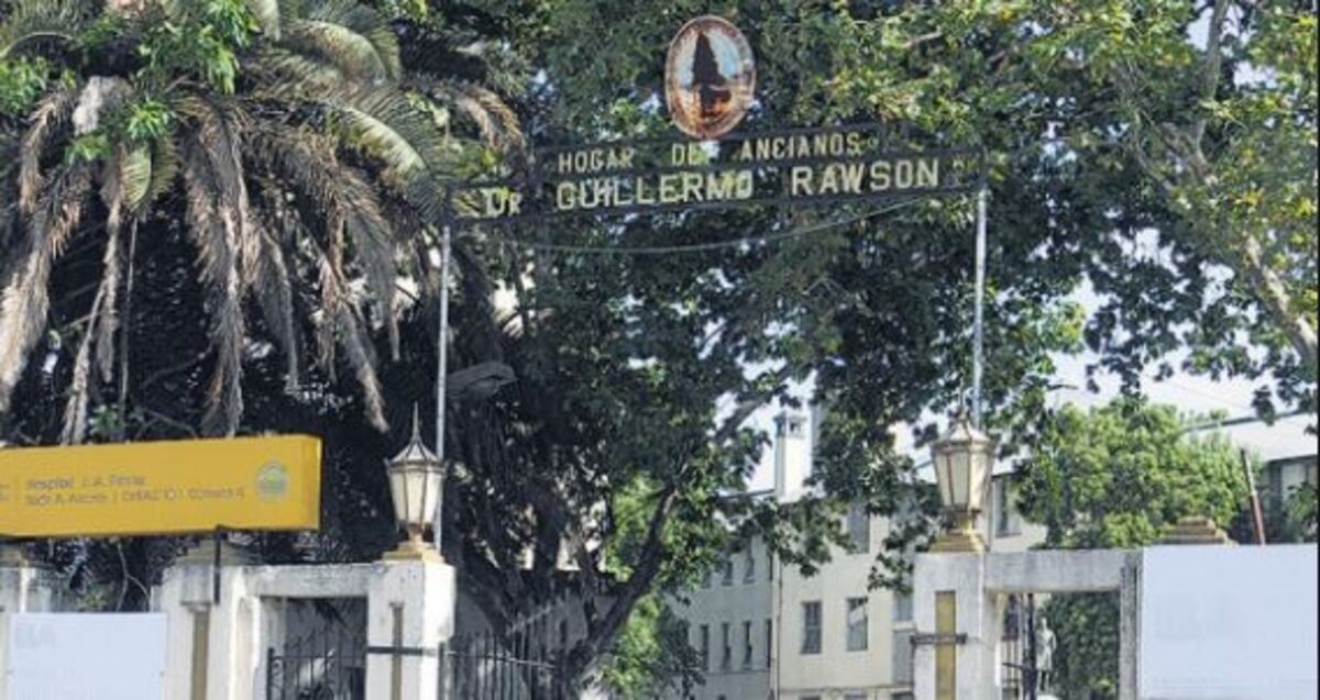 Aislaron a los residentes de un geriátrico de Parque Patricios por un caso de coronavirus