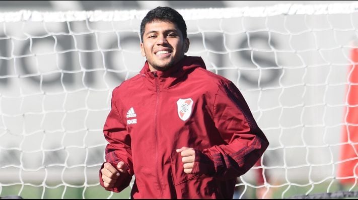 Robert Rojas estará frente a Patronato.