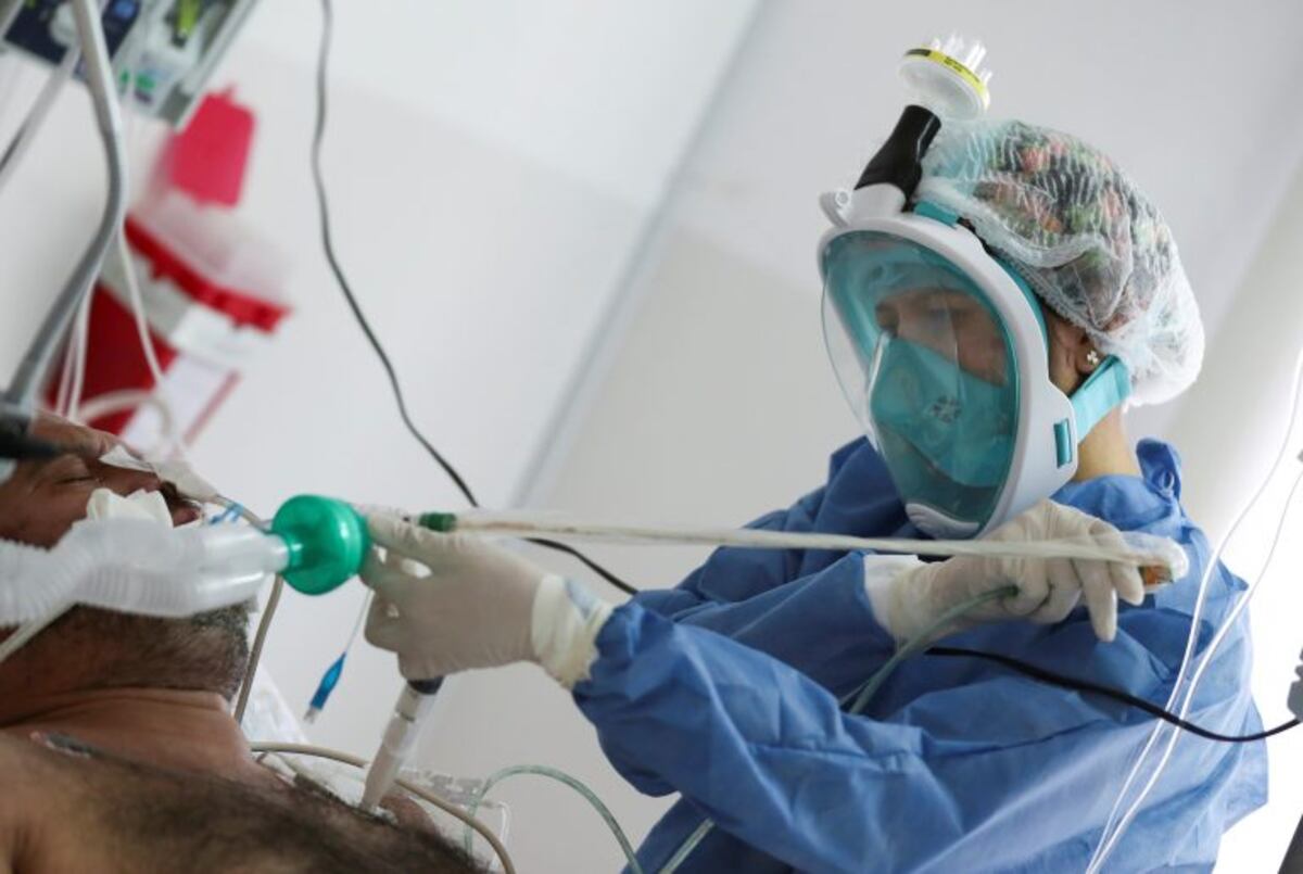 La dura carta de la Sociedad de Terapia Intensiva: "Sentimos que estamos perdiendo la batalla"