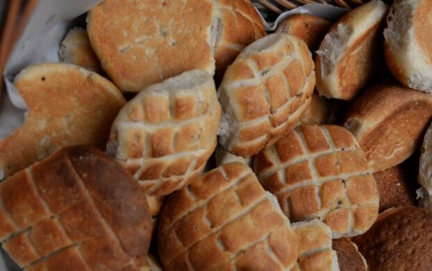 Tortita mendocina con chicharrones.