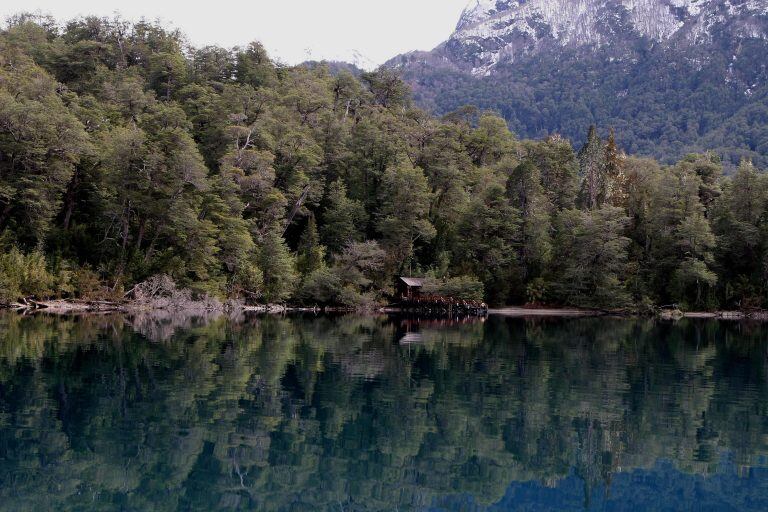 Parque Nacional Los Alerces con muy poca actividad.