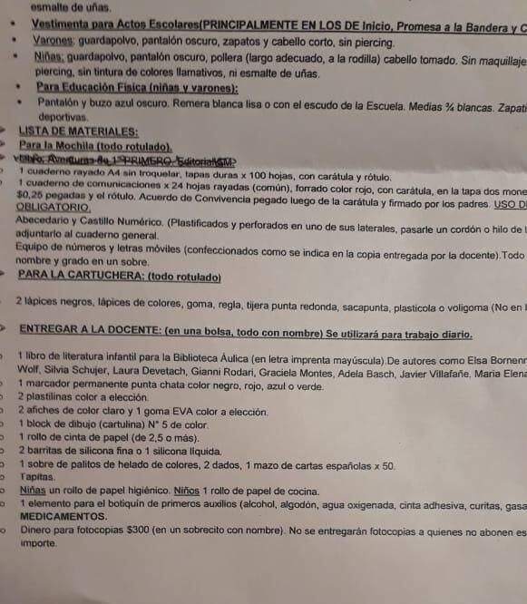 Esta es la lista completa que le entregaron los docentes a los padres cuando inscribieron a sus hijos.