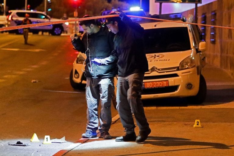 Un auto atropelló a 14 personas en Jesuralén y sospechan que se trató de un ataque terrorista (Foto: Oren Ben Hakoon/AFP)