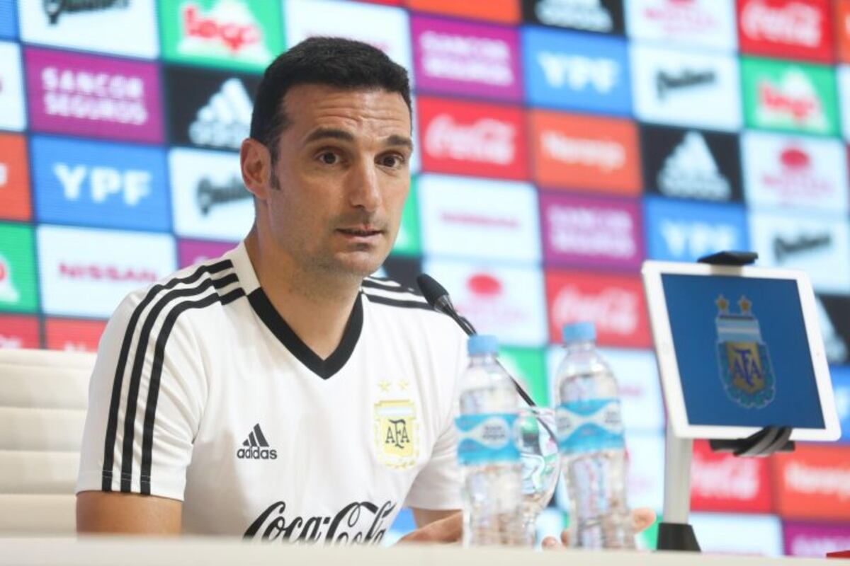 Scaloni dio la lista de convocados y confirmó la vuelta de Messi: "Quiere intentarlo una vez más"