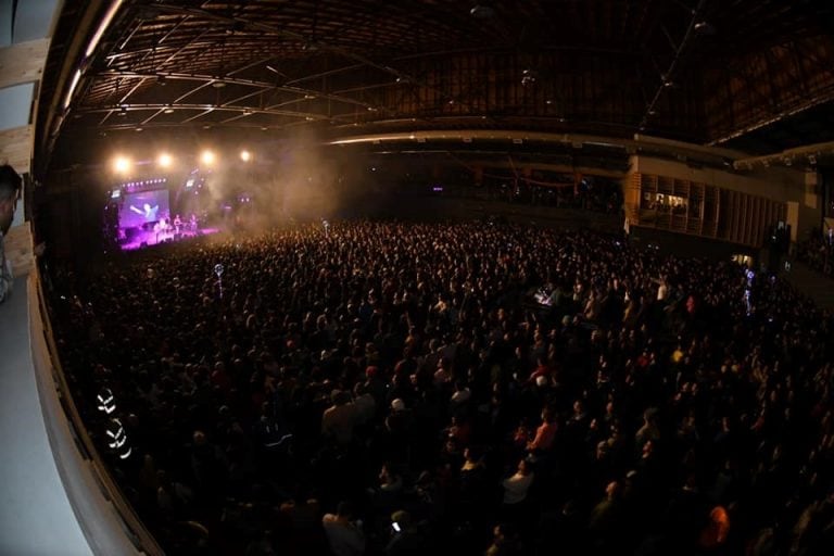 Fiesta Nacional de la Noche Más Larga - Mala Fama & Ulises Bueno - Ushuaia