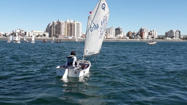 Escuela de Vela "Punta al Mar" presente en Puerto Madryn