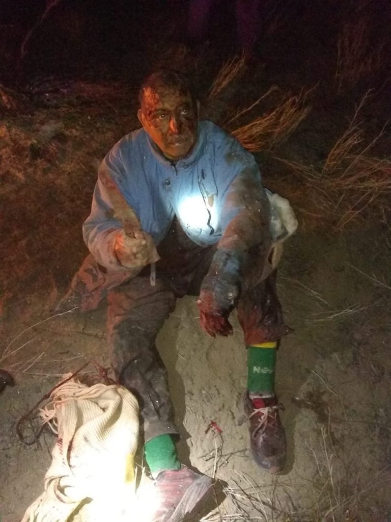 Navarrete fue encontrado por la Policía y bomberos voluntarios gracias a los ladridos de Pico.