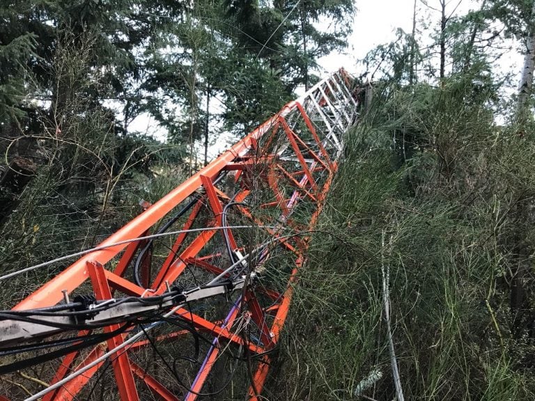 La torre fue el eje del atentado que se adjudica la RAM.