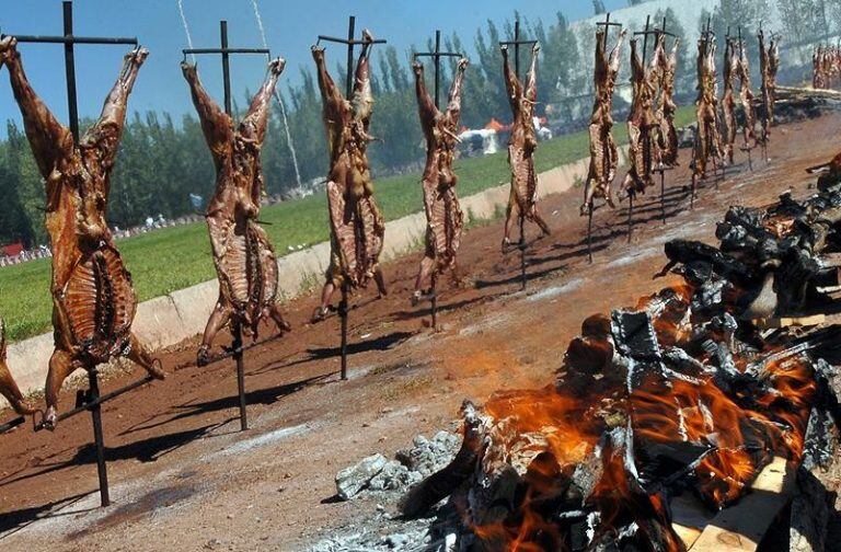 Una delicia. Los tradicionales chivos malargüinos. 