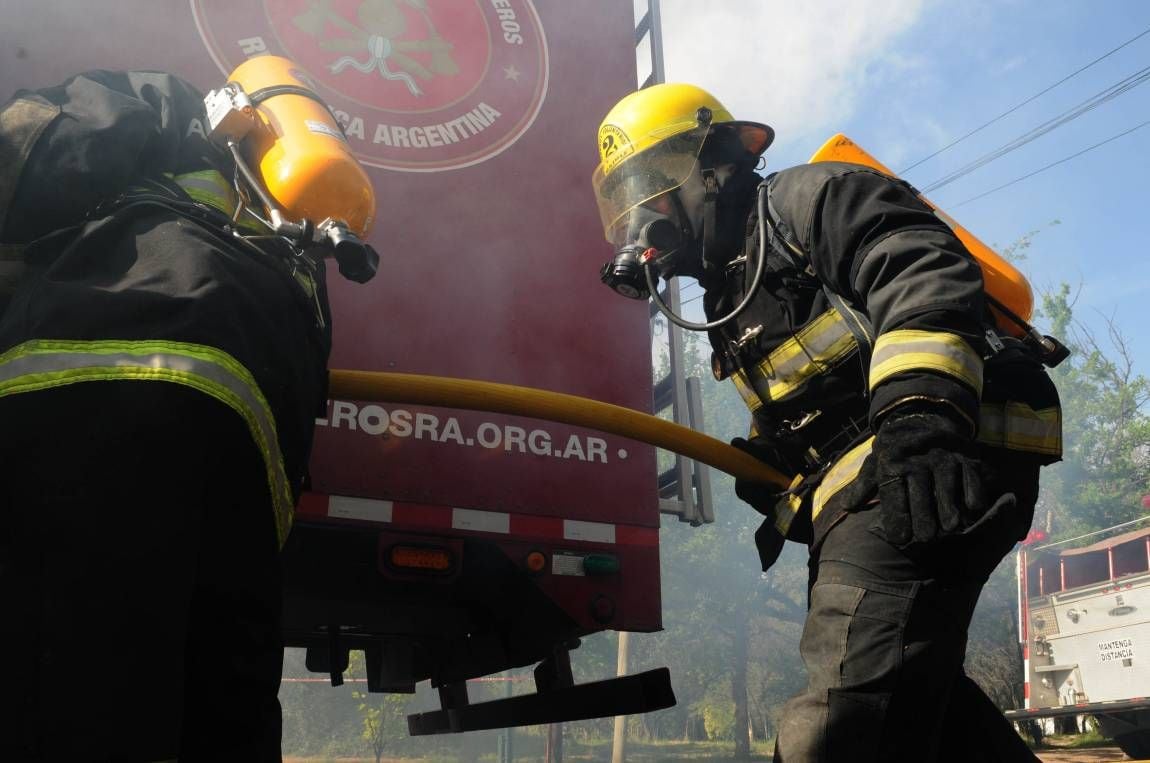 Piden donaciones para una familia que perdió todo en un incendio.