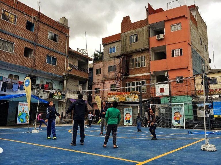 Canchita de fútbol en la Villa 1-11-14.