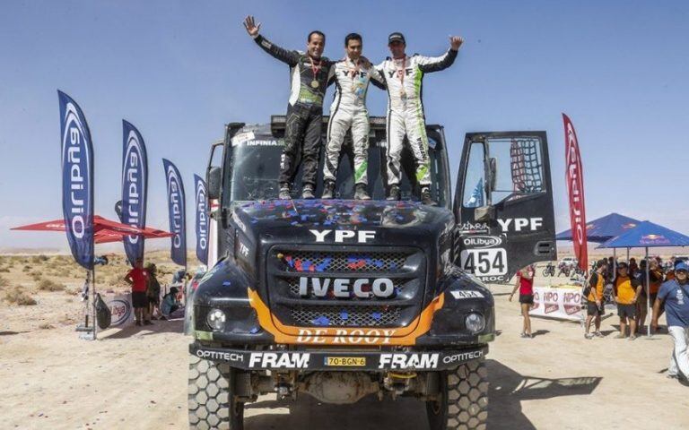 Adrián Yacopini, Ricardo Torlaschi, Federico Villagra, el cima del Iveco.