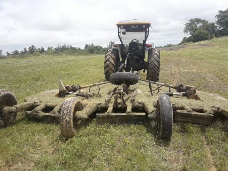 La máquina segadora de pasto que causó la tragedia en Ita Ibaté. (Epoca)