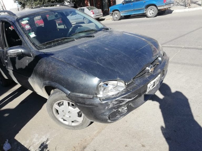 Corsa Classic que impactó contra un Peugeot 208, Alta Gracia.