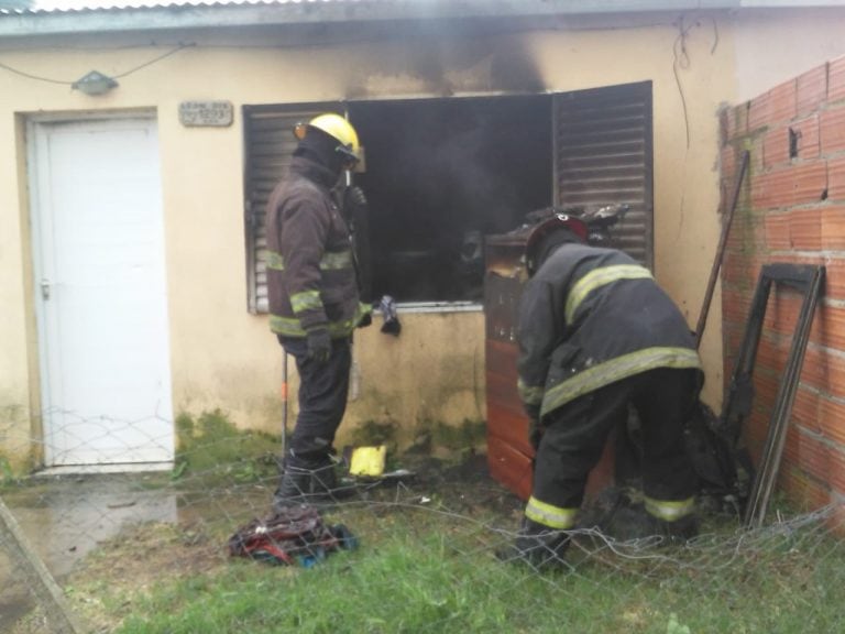 Incendio en vivienda de calle León bis 1293