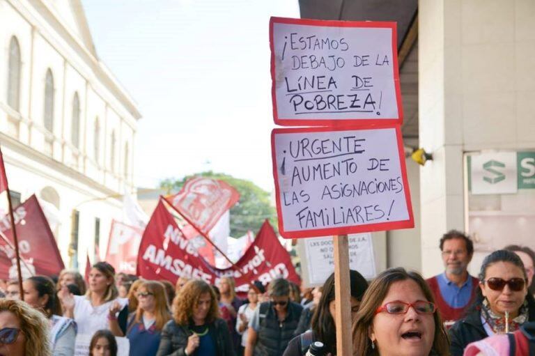 Marcha de los gremios en Santa Fe. (CTA)