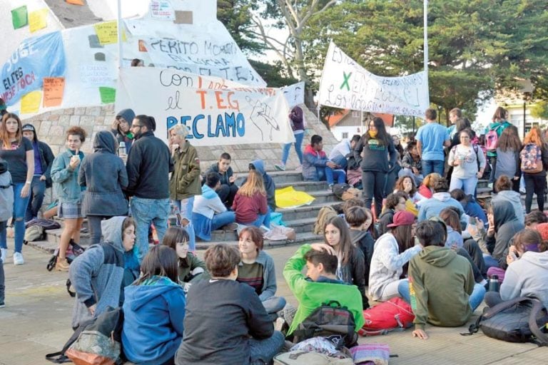 En Comodoro, como en el resto de la provincia los alumnos se movilizan.