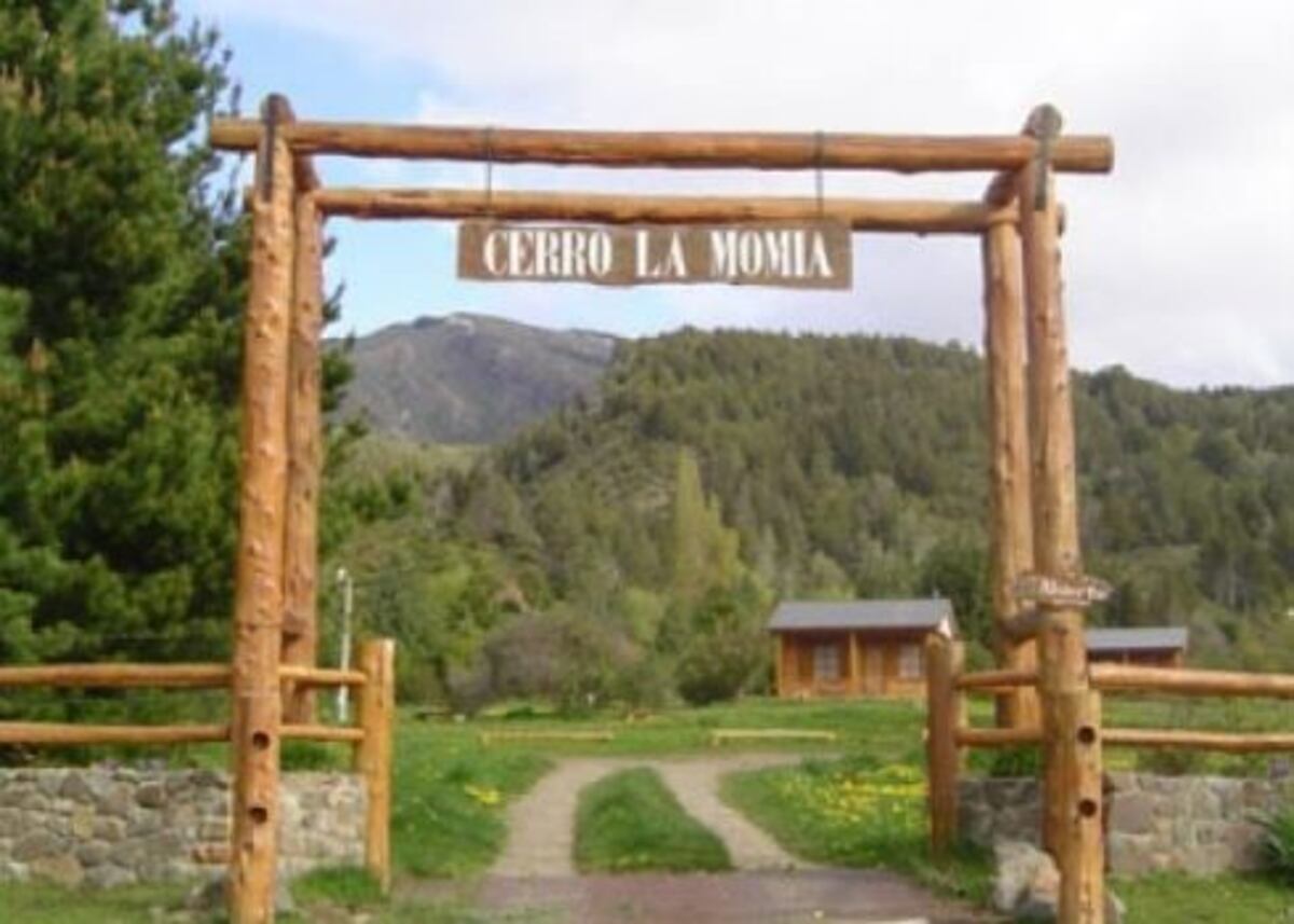 Intentan encontrar y rescatar a una familia chubutense aislada por la nieve en la alta montaña