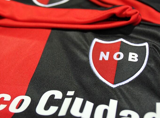 Newell's busca sponsor