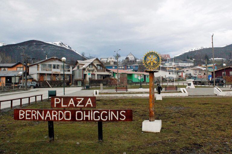 Plaza central de Puerto Williams