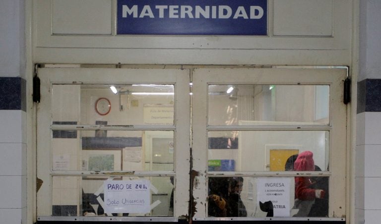 DYN202, BUENOS AIRES 21/07/2016, PARO DE 24HS. EN HOSPITALES DE LA CIUDAD DE BUENOS AIRES. FOTO: DYN/ALBERTO RAGGIO. Buenos Aires  Paro de los medicos de hospitales porteños salud publica demanda seguridad repudio  violento ataque a varios médicos en el Hospital General de Agudos Doctor Juan Fernández