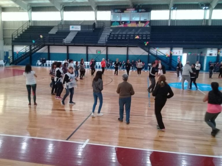 El Polideportivo Municipal de Alta Gracia festejó el Día del Amigo (Mi Valle).