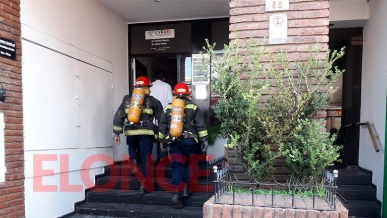 Rescataron a una paranaense que quedó atrapada en un ascensor