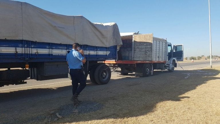 El camionero fue encontrado acribillado a balazos en barrio Villa Unión.