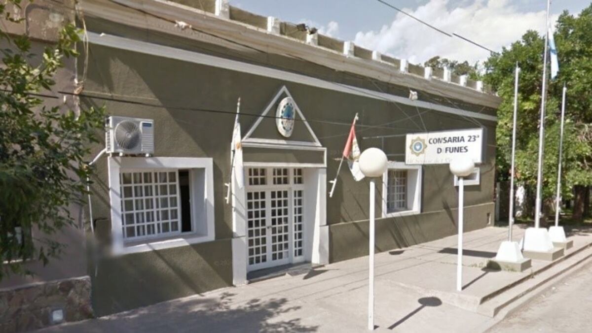 Robó una casa con videocámaras en Funes y lo atraparon tras rastrearlo por Facebook