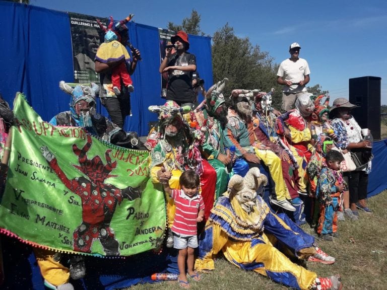 Miemebros de una comparsa del carnaval jujeño.