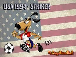 Solo en un país de tan poca tradición futbolera como Estados Unidos, se podía elegir a un perro como mascota. Pero el simpático dibujo, llamado Striker y creado por los estudios de animación de la Warner Bros, cayó bien en el público.