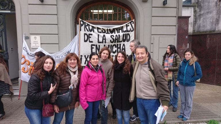 Frenan los juicios por e intimaciones del Arte de Curar