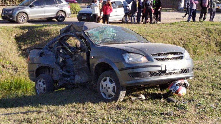 Un motociclista murió al chocar con un auto en la vieja ruta 9 (Infofunes)