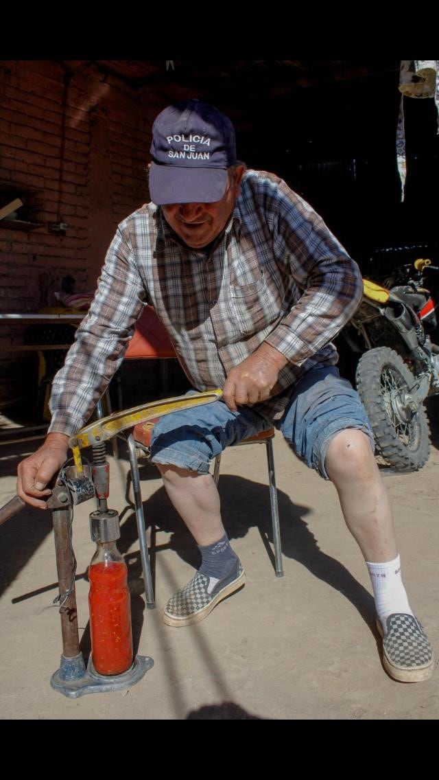 Medias disparejas, la campaña que conmueve (Foto: Diario Huarpe).